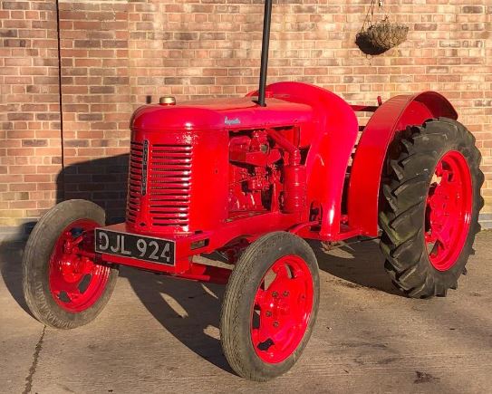 Classic Tractor Gets Our Supercote Paint Treatment...